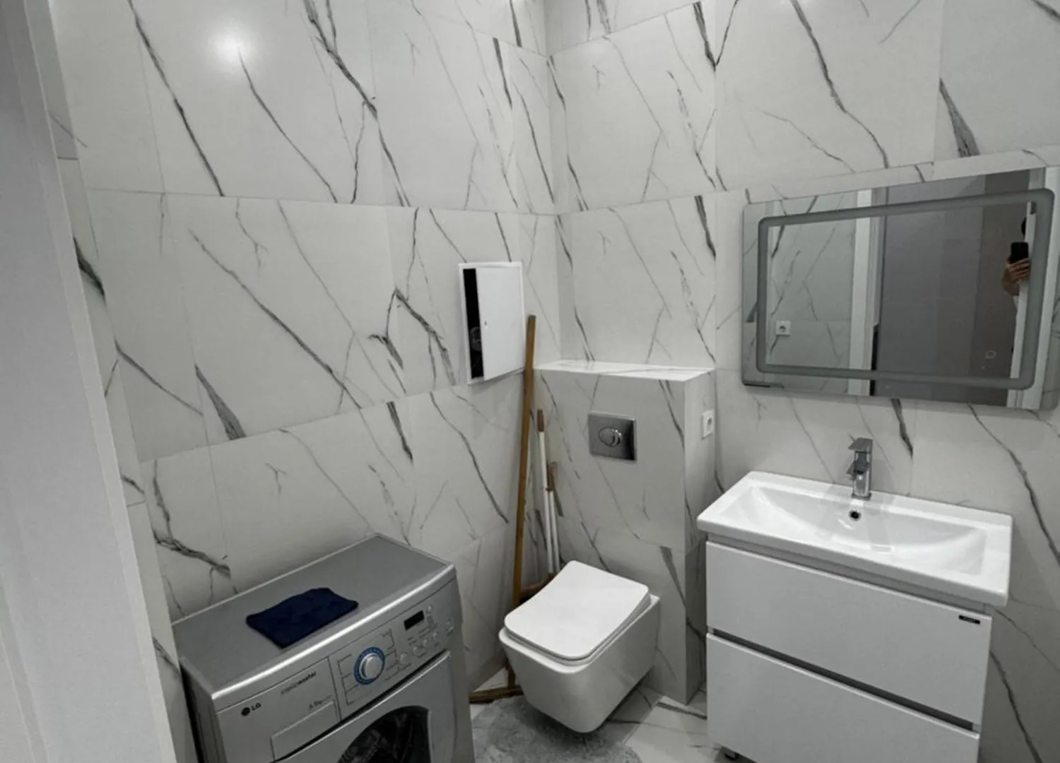 Топ Локация 2 Комнат Кв Комфортном Доме Трц Ханшатыр 5 Мин Ходьбы Nur-Sultan  Apartment Nur-Sultan (Astana)